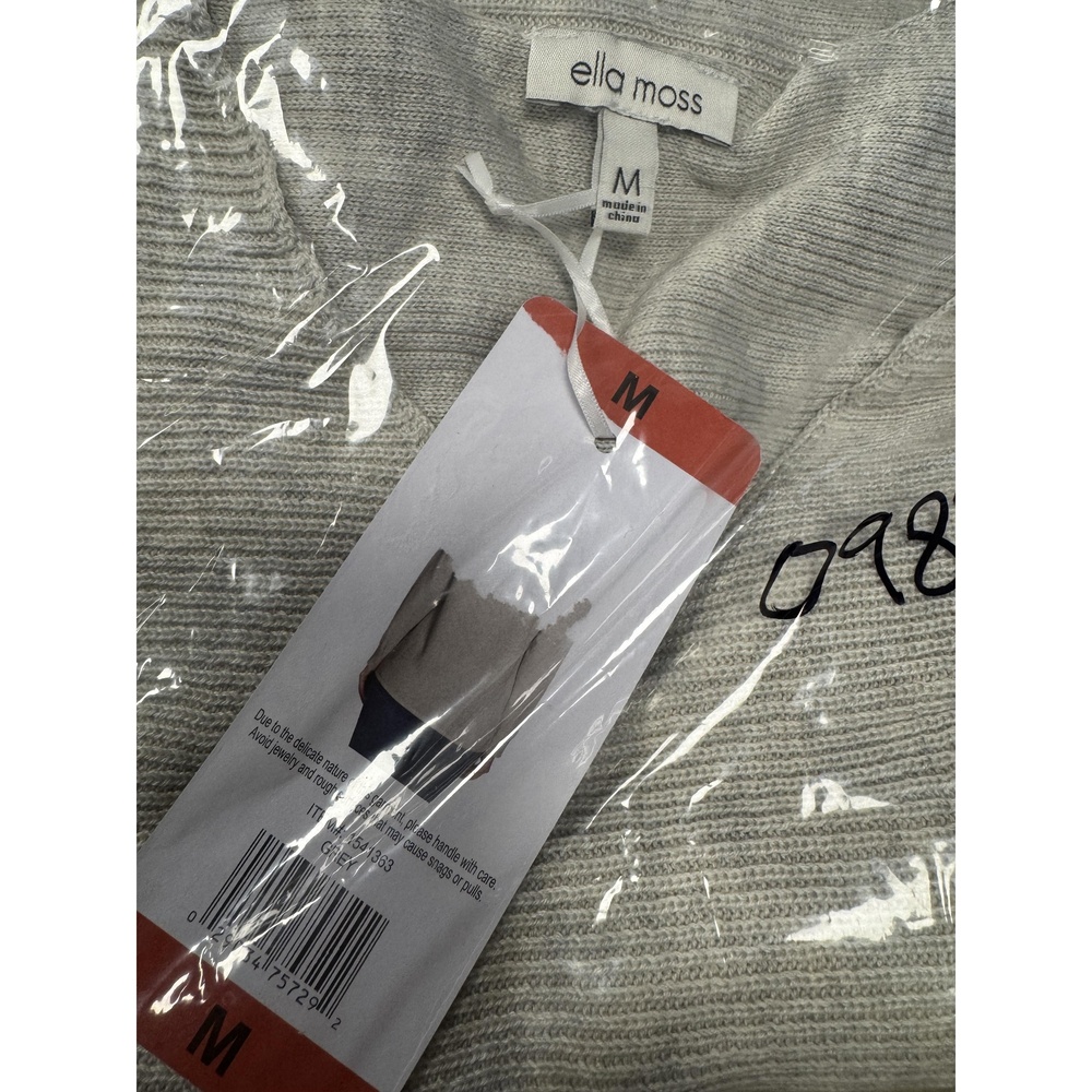 NWT Ella Moss Textured Knit V-Neck Sweater – Cream-Grey Oatmeal – Size M - Picture 4 of 5